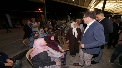 Başkan Subaşıoğlu Yenimahallede Akşam Çayında