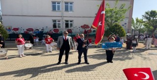 Reşat Vural İlkokulundan Nostaljik kutlama.