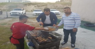 HOROZLAR MANGAL KEYFİNDE 