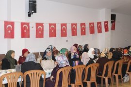 İmam Hatip Okulu 73 mezunları 66 girişliler 3.toplantısını yaptı