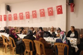 İmam Hatip Okulu 73 mezunları 66 girişliler 3.toplantısını yaptı