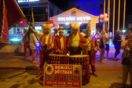 TURİZMCİDEN 30 AĞUSTOS ZAFER BAYRAMINA MEHTERANLI KUTLAMA