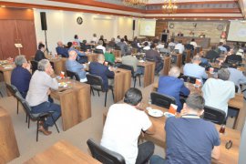 MİLLETVEKİLİ ÖK, DTO MECLİSİ’NİN SORULARINI YANITLADI
