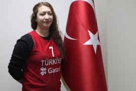 MERYEM TAYLAND’DA, MİNE KAMPTA