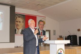İmam Hatip Okulu 73 mezunları 66 girişliler 3.toplantısını yaptı