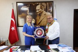 Denizli Yörükleri Derneği Şeniz Doğan'ı ziyaret etti.