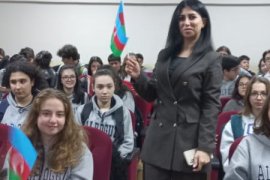 Karabağ Zaferi Türkiyede Okul ve Liselerde Kutlanıldı