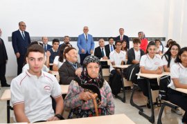 Naile-Mehmet Ali Uyanık Anadolu Lisesi Törenle Açıldı