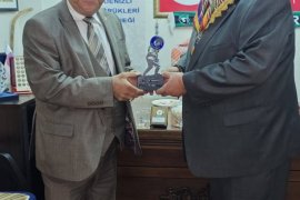 Denizli Yörükleri Derneğinde  nöbet değişimi.