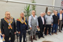 Denizli Yörükleri Derneğinde  nöbet değişimi.