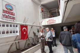 Denizli Yörükleri Derneğinde  nöbet değişimi.