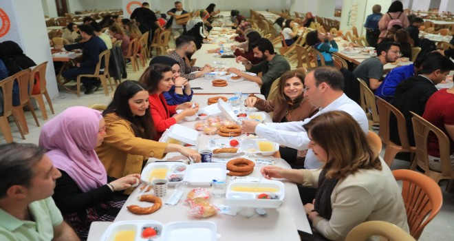 BAŞKAN ÖRKİ SAHURU ÖĞRENCİLERLE BİRLİKTE YAPTI