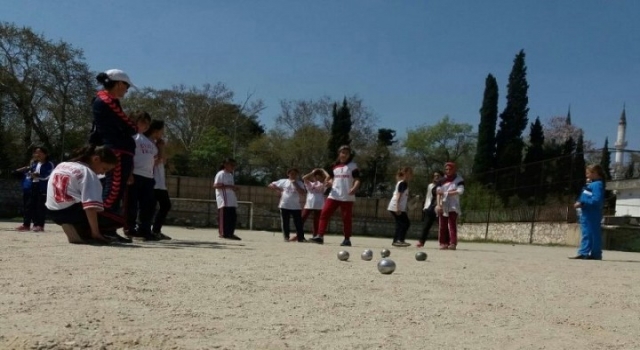 Boccede Perde Açıldı