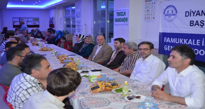 Müftü Aşık, Pamukkale Müftülüğü Gençlik Koordinatörlüğü İftarına Katıldı