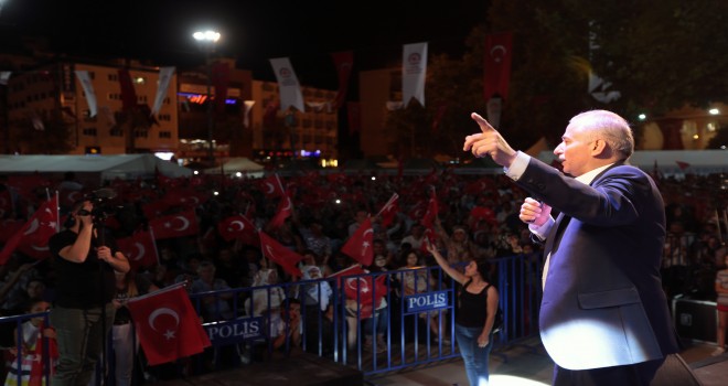 Denizli o gece yine ayakta olacak