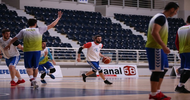 DENİZLİ BASKET’İN GÖZÜ KUPADA!