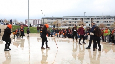 Paü Öğrencilerinden  Kadına Yönelik Şiddetle Mücadeleye Destek