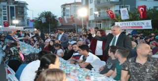 İftar bereketi Zeytinköy'e taşındı 