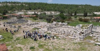 Rektör Bağ, Stratonikeia Gezilerinin Finalini PAÜ Senatosu ile Birlikte Yaptı